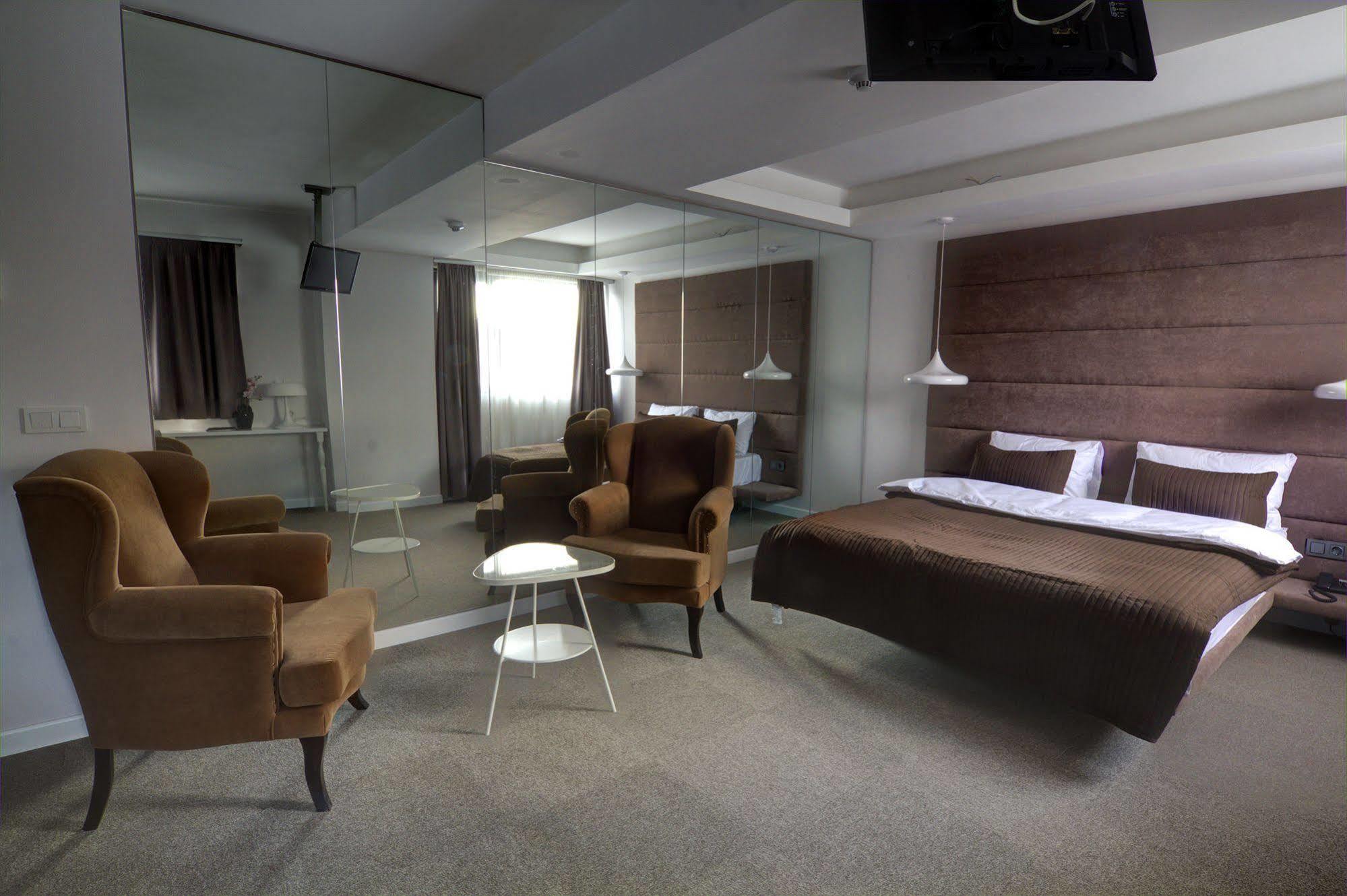 Time Hotel Mecidiyekoy Istanbul Bagian luar foto