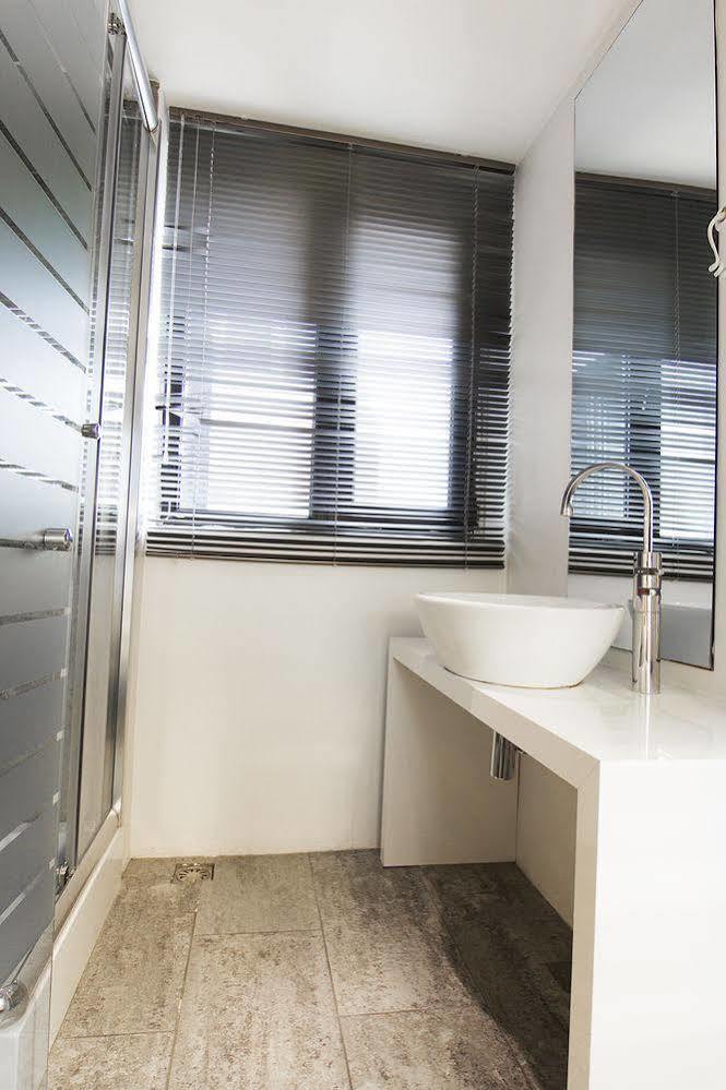 Time Hotel Mecidiyekoy Istanbul Bagian luar foto