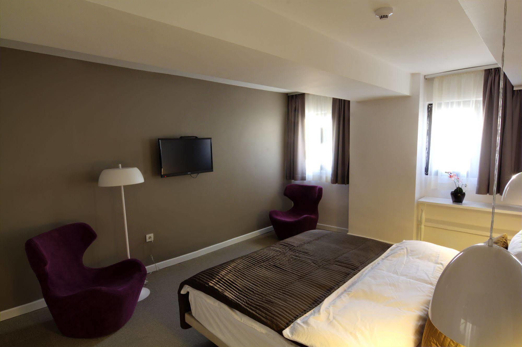 Time Hotel Mecidiyekoy Istanbul Bagian luar foto